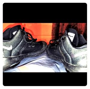 Nike Air Versitile II NBK Mens SZ 8.5